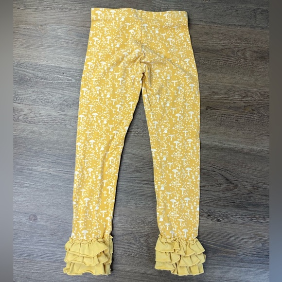 Matilda Jane Girls Mustard Yellow and Cream Mushroom Print Ruffle Leggings, sz 6 - Picture 6 of 6